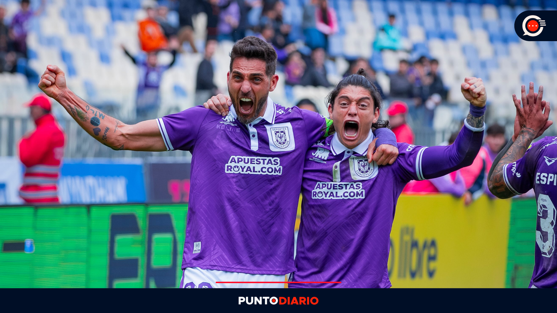 Joaquín Larrivey y Joaquín Montecinos celebrando